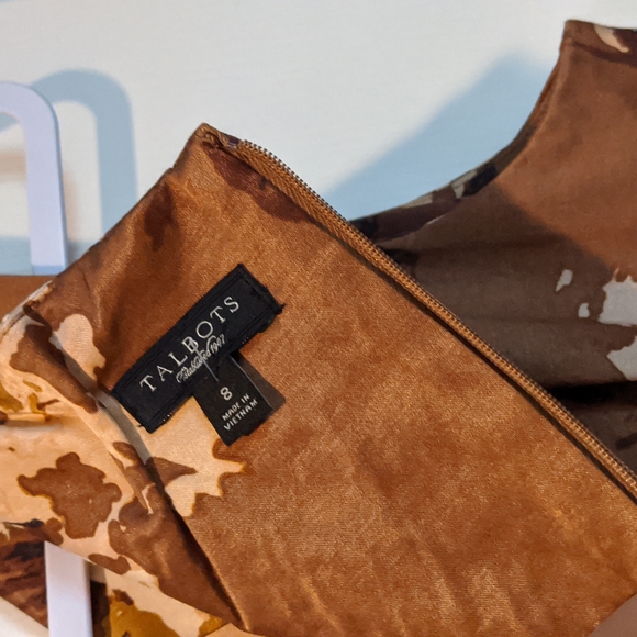 Elegant Formal Floral Silk Dress - Picture 3 of 4